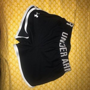 Gently used under armor shorts